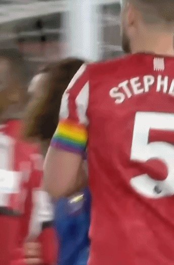 1736932448357030208.gif 1.gif